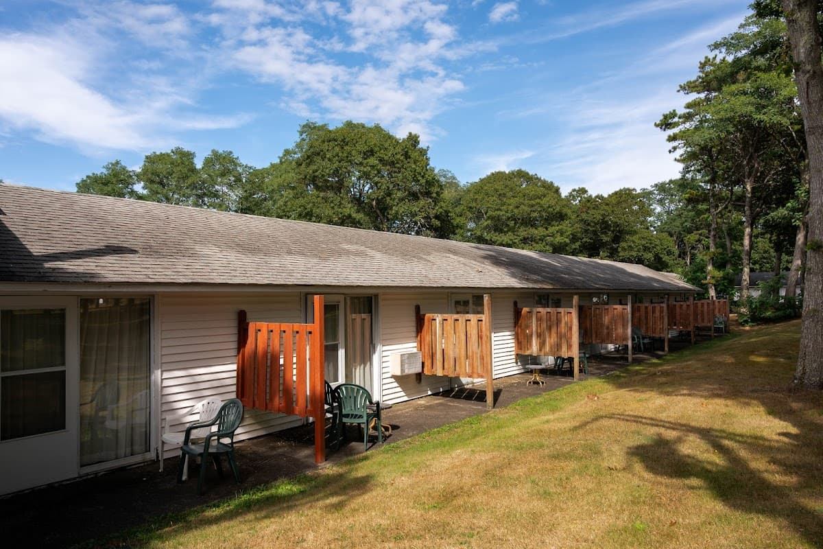 Blue Dolphin Inn