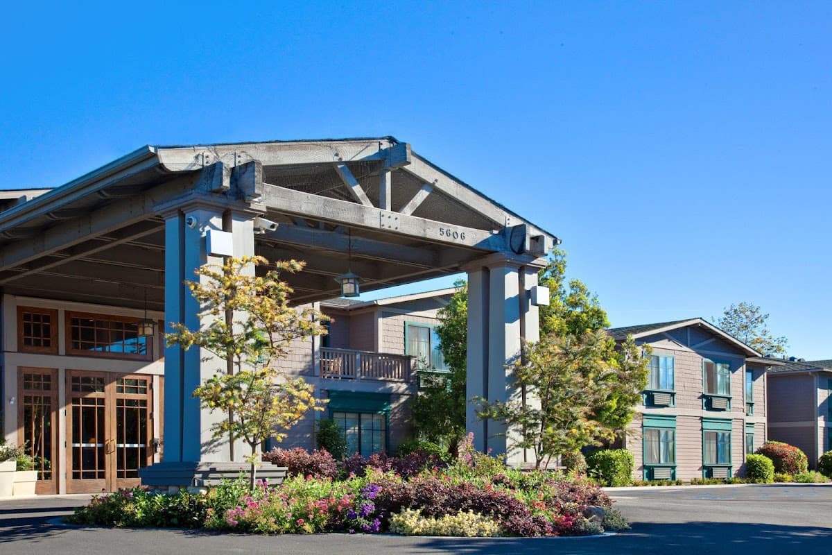 Holiday Inn Express & Suites Carpinteria by IHG