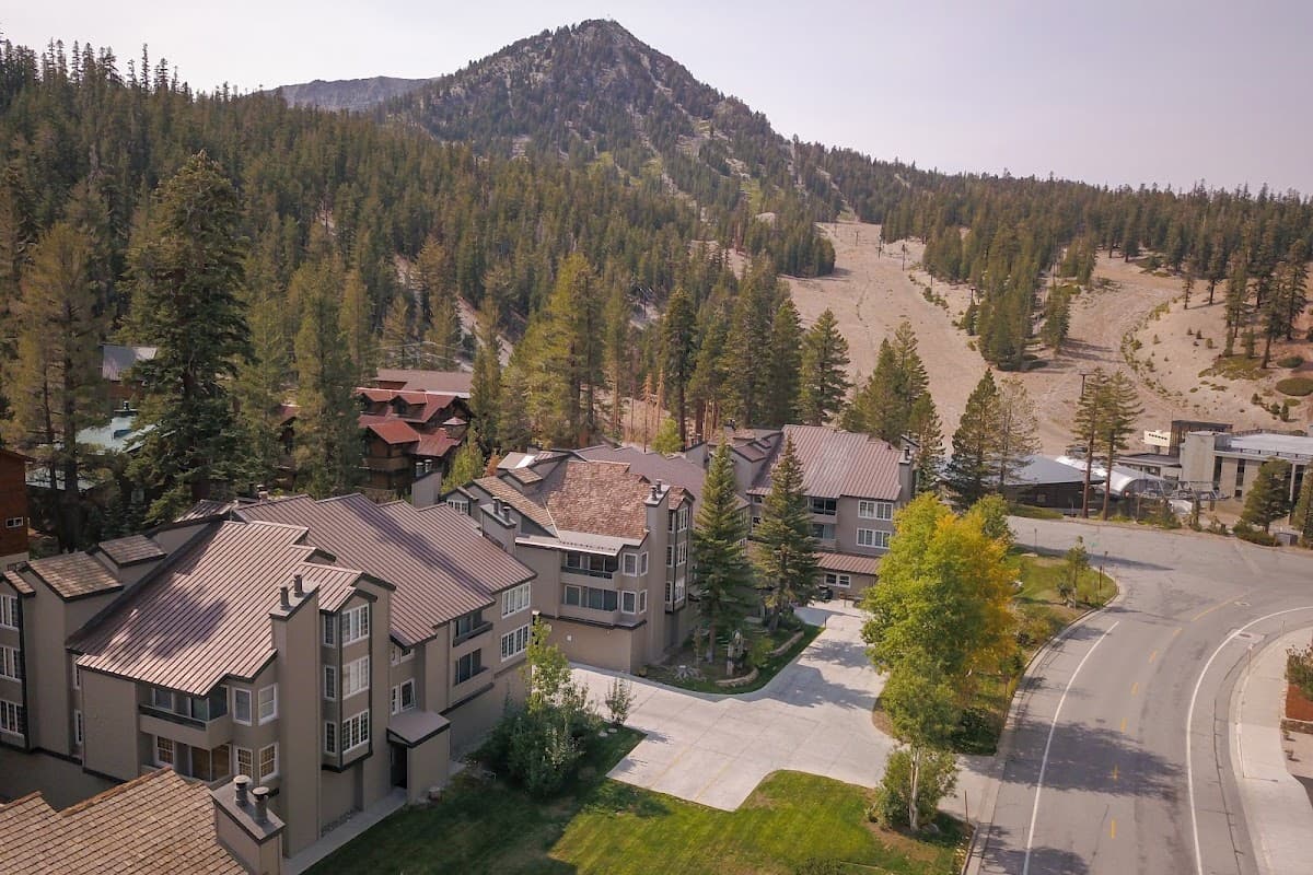1849 Mountain Rentals at Mammoth's Canyon Lodge