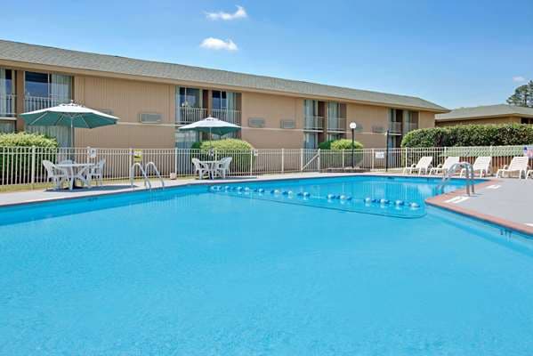 Days Inn by Wyndham Charlotte/Woodlawn Near Carowinds