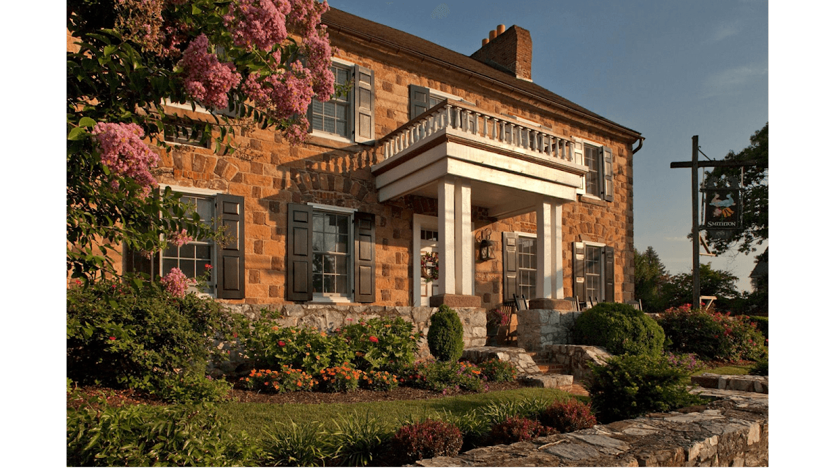 Historic Smithton Inn