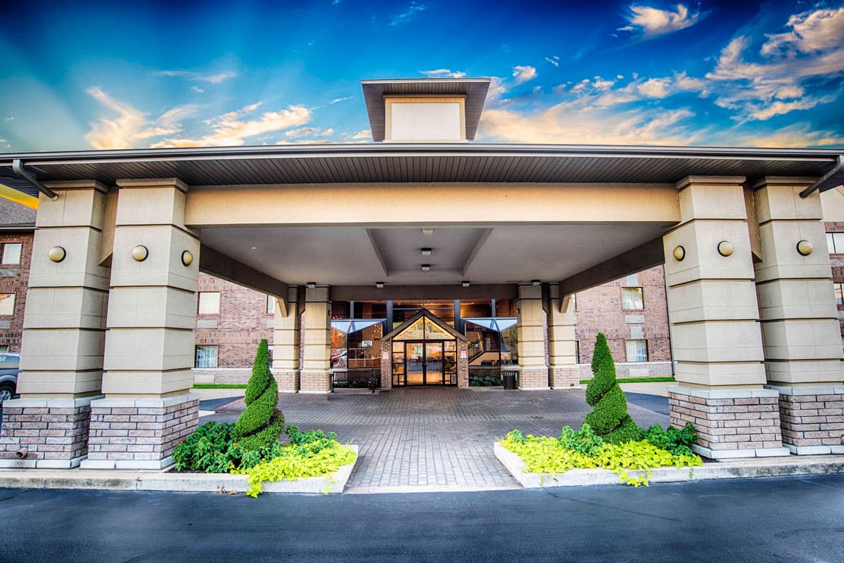 Grand Oaks Hotel
