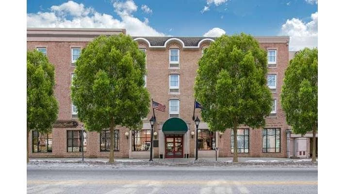 Clarion Hotel & Suites University-Shippensburg