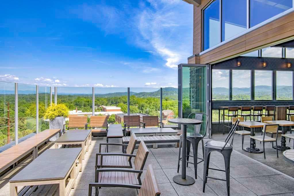 DoubleTree by Hilton Asheville Downtown