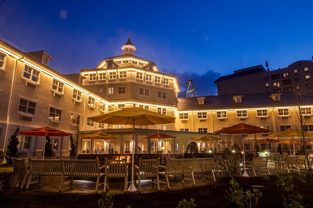 Hotel Breakers