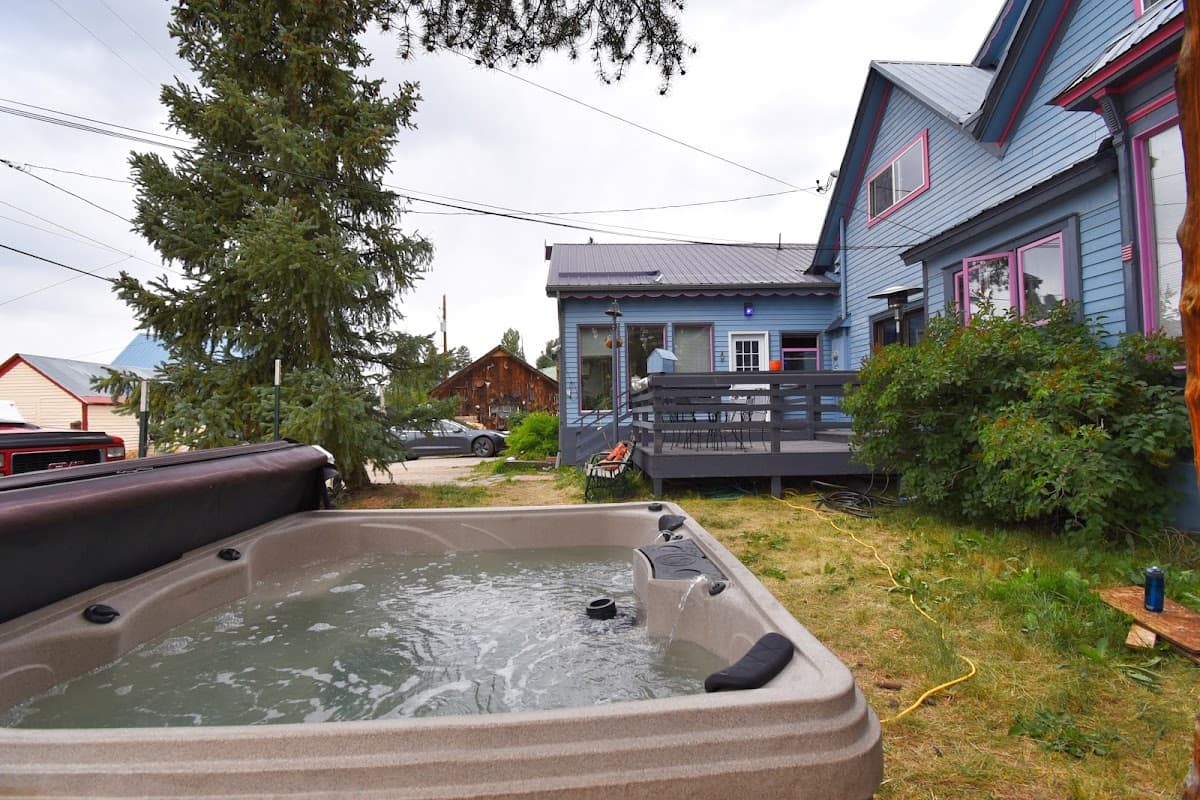 The Mountain Hideaway Lodge