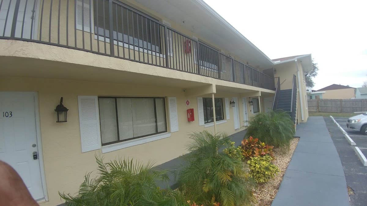 Parkway Motel