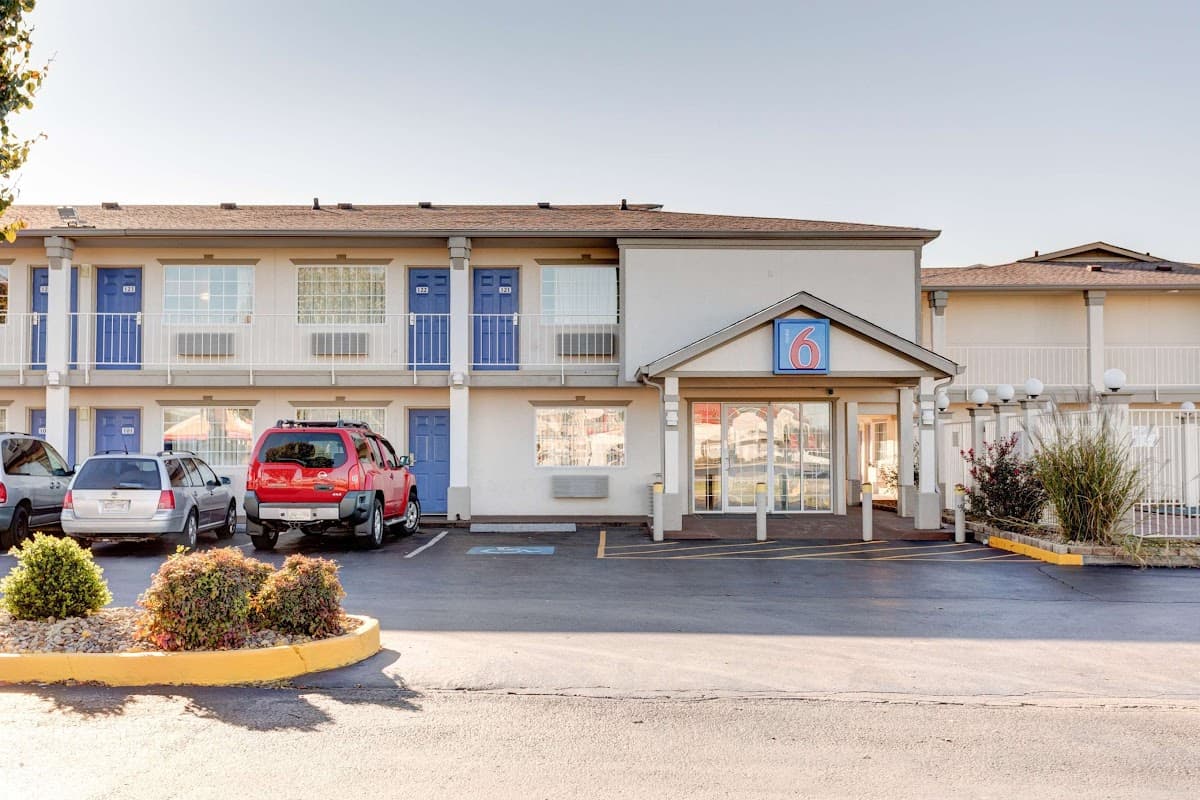 Motel 6