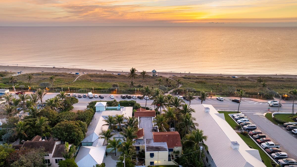 Coral Cove Boutique Beachfront Villas