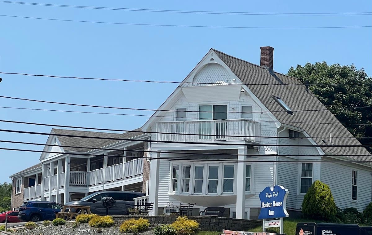 Cape Cod Harbor House Inn