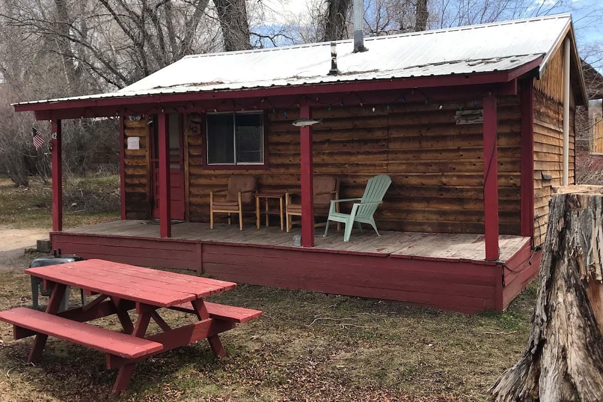 Elkhorn Lodge