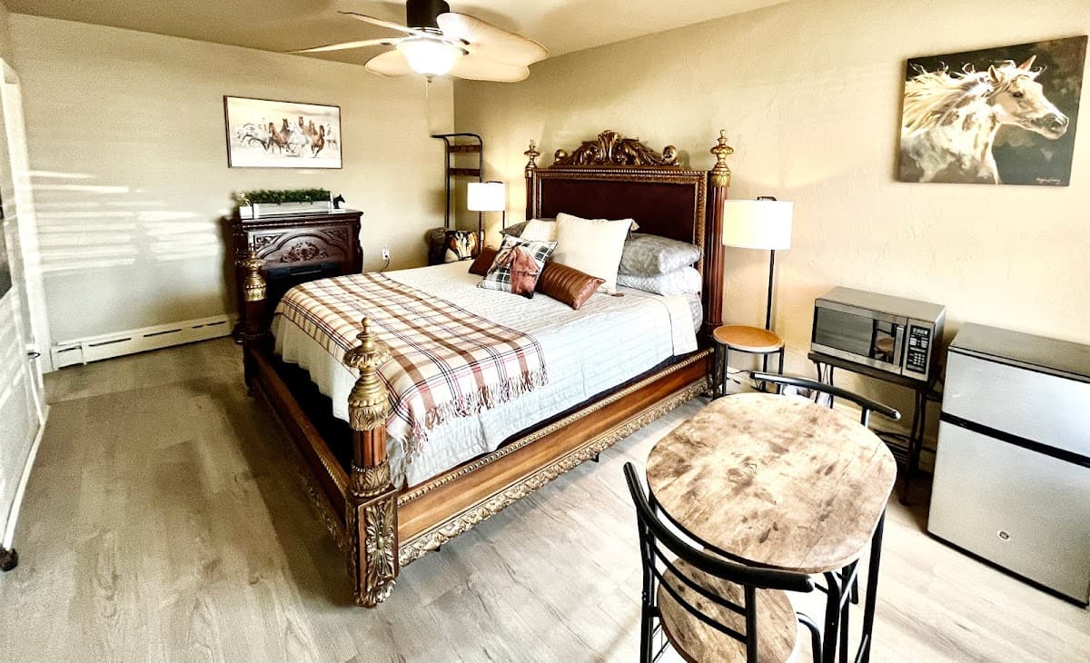 Shamrock Cove Inn