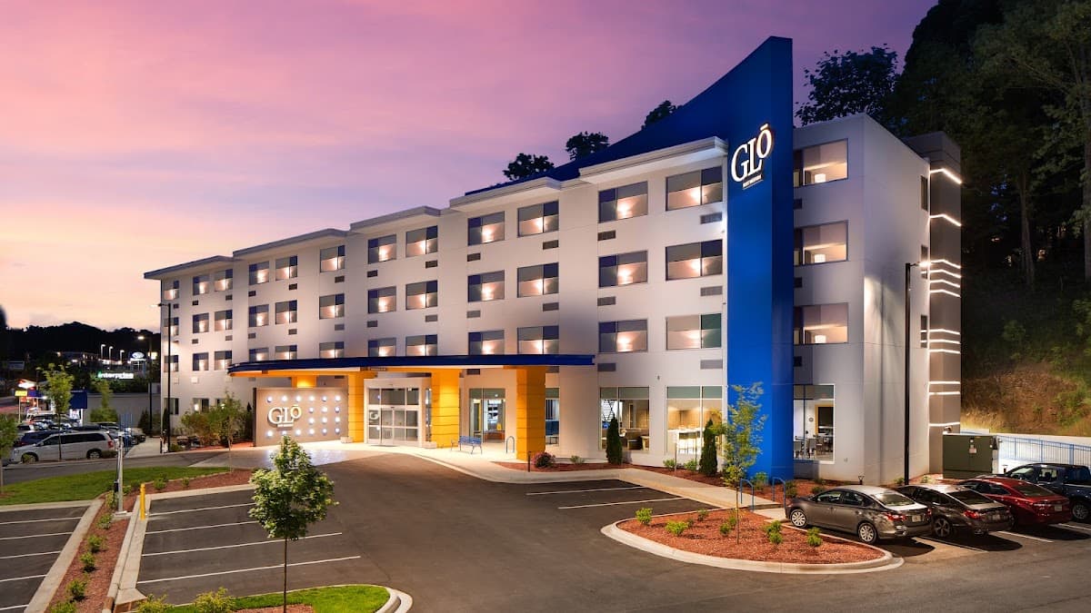 GLō Hotel Asheville-Blue Ridge Parkway