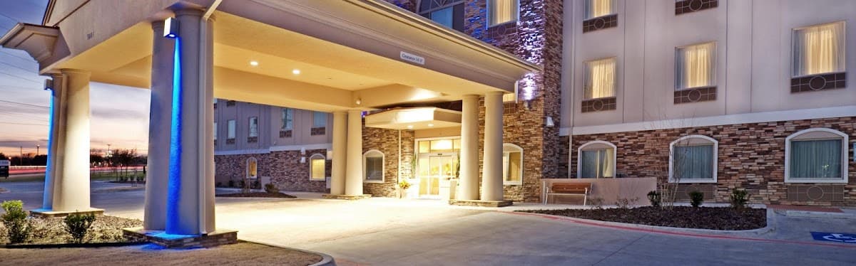 Holiday Inn Express & Suites Dallas Southwest-Cedar Hill by IHG