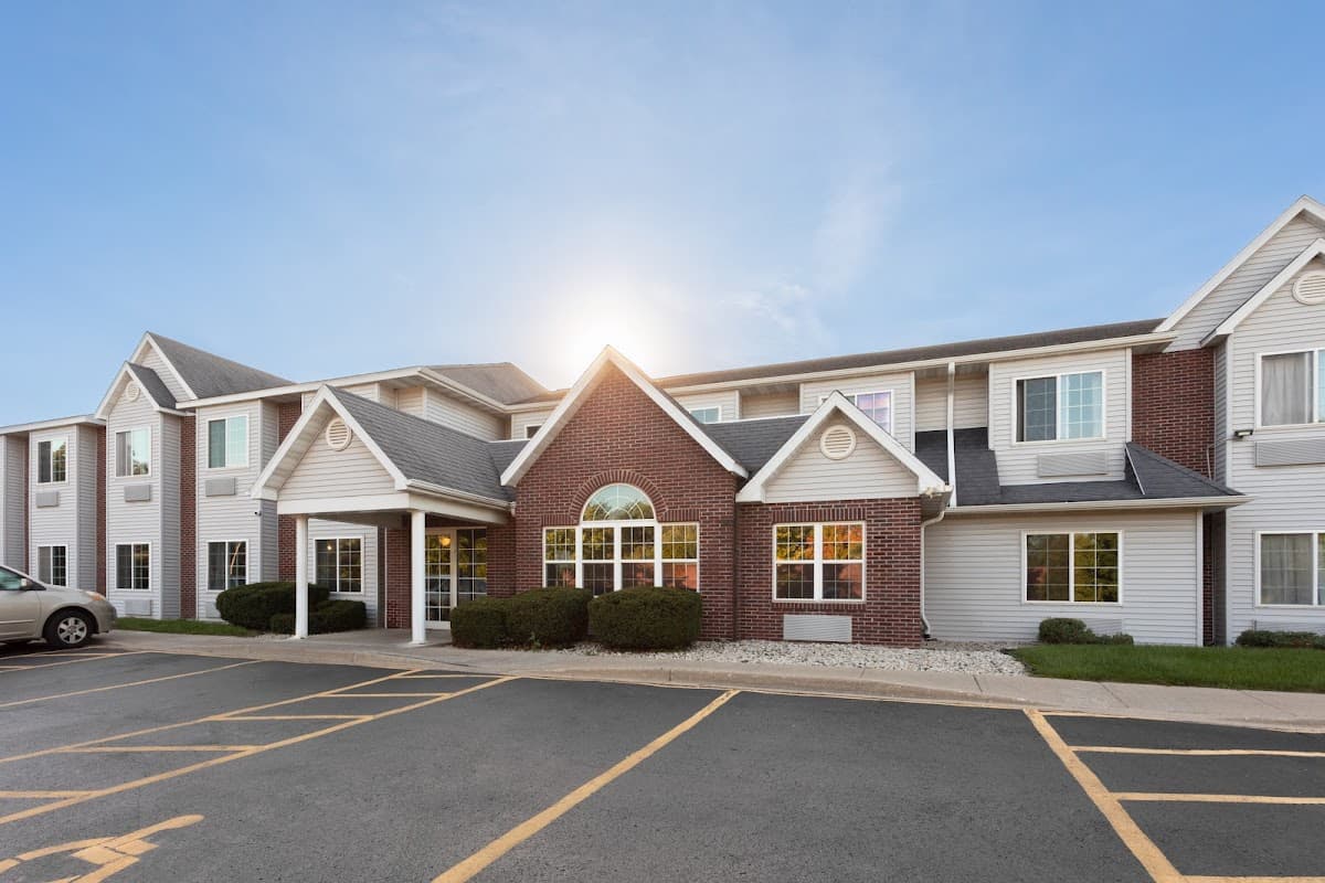 Americas Best Value Inn & Suites Racine