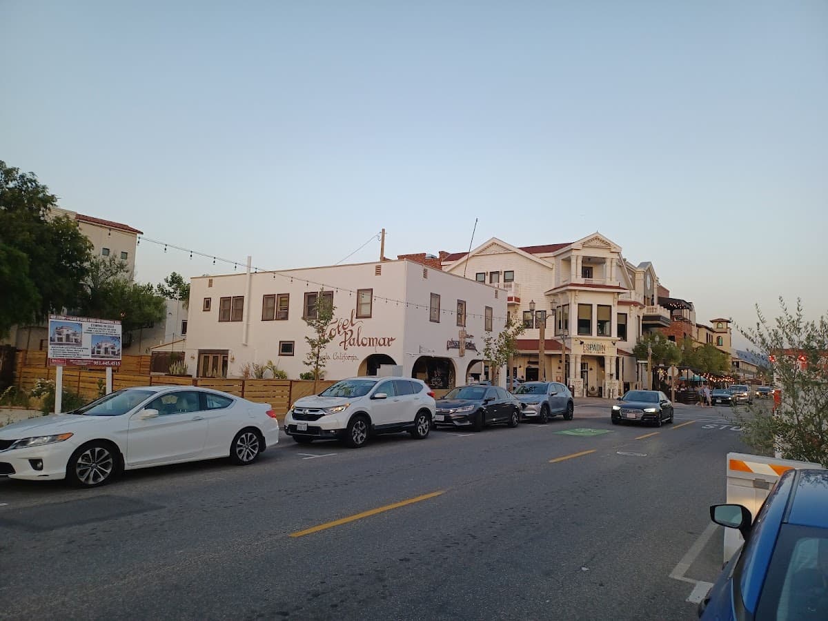 Palomar Inn hotel - Vacation Rental