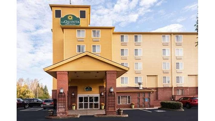 La Quinta Inn & Suites by Wyndham Portland Airport