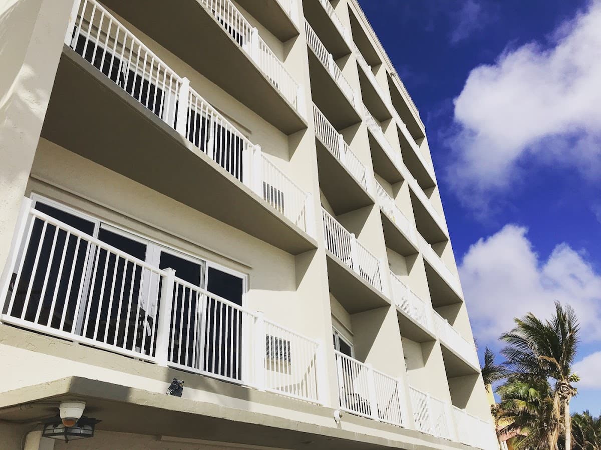 Sun Tower Hotel & Suites