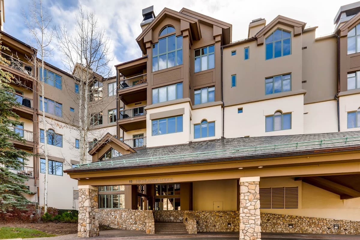 Highlands Lodge by East West Hospitality
