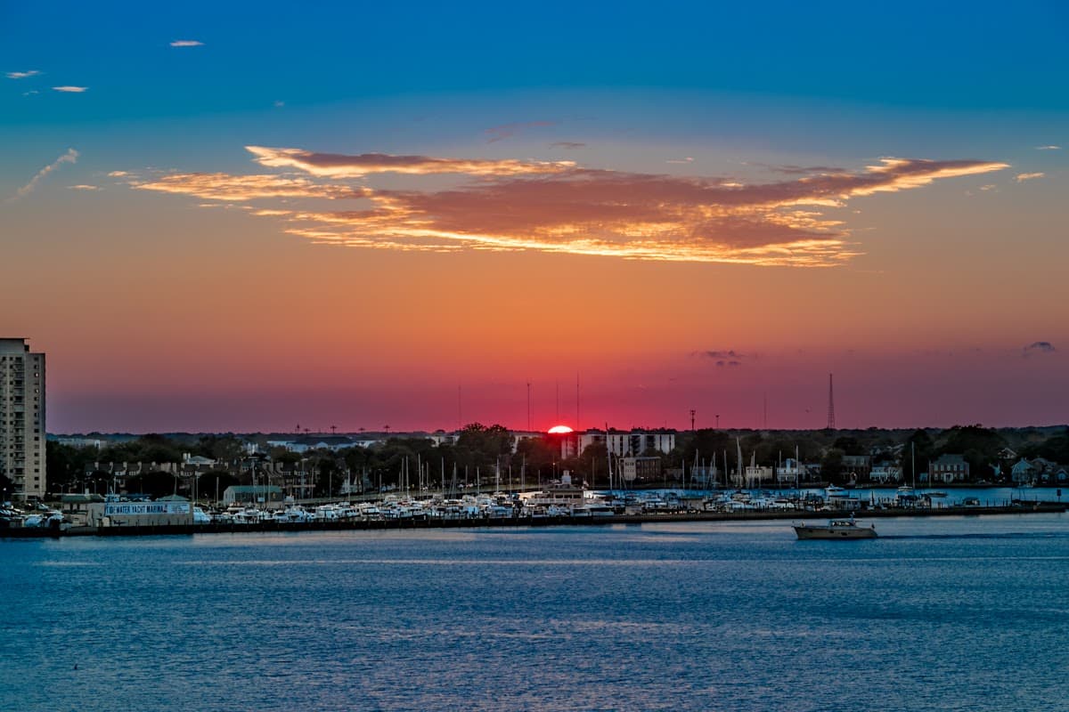 Holiday Harbor