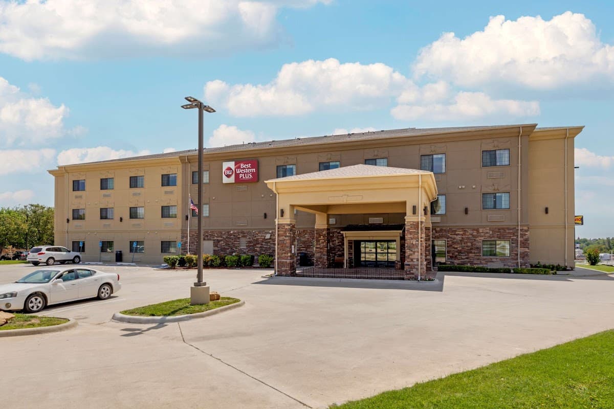 Best Western Plus Red River Inn