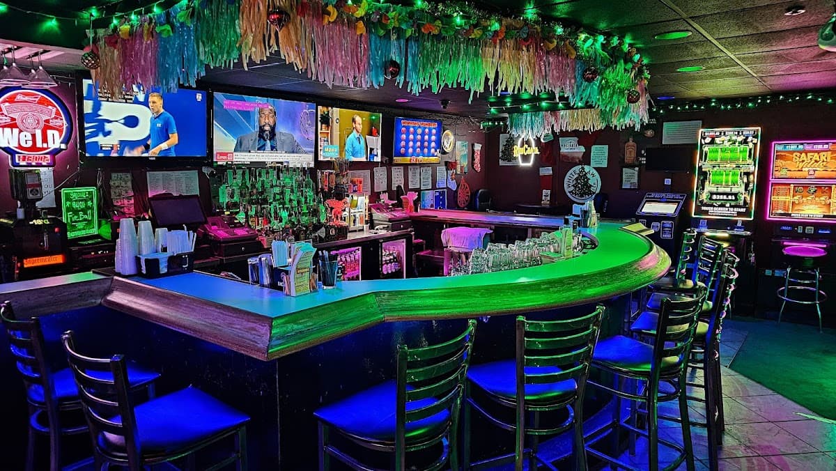 Little Lucky's Pub/Bar