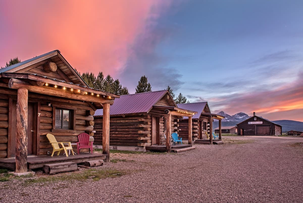 Triangle C Cabins