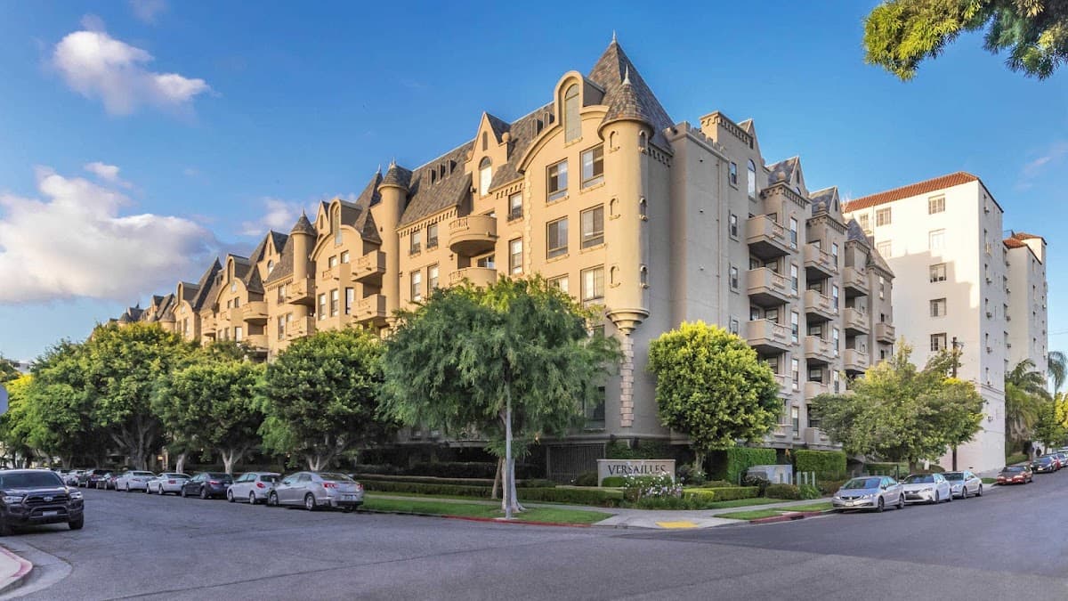Versailles Koreatown Apartments