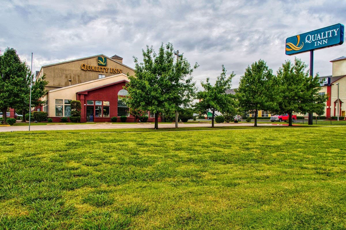 Quality Inn Moore - Oklahoma City