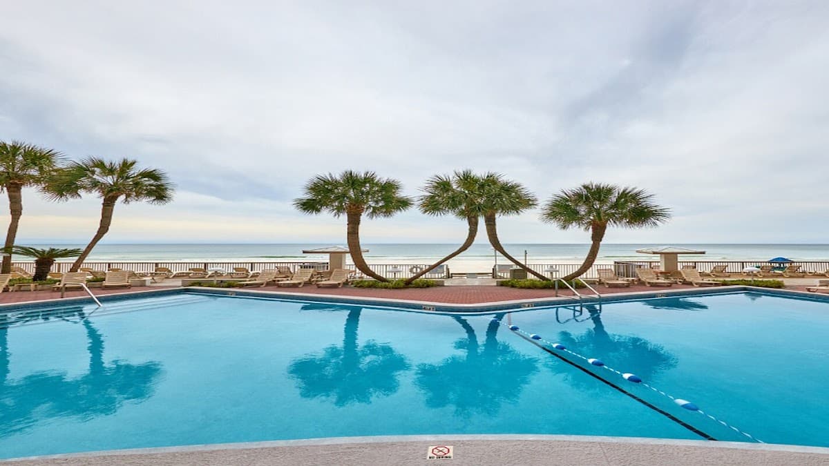 Palmetto Beachfront Resort