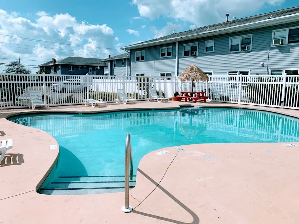 Blue Wave Inn