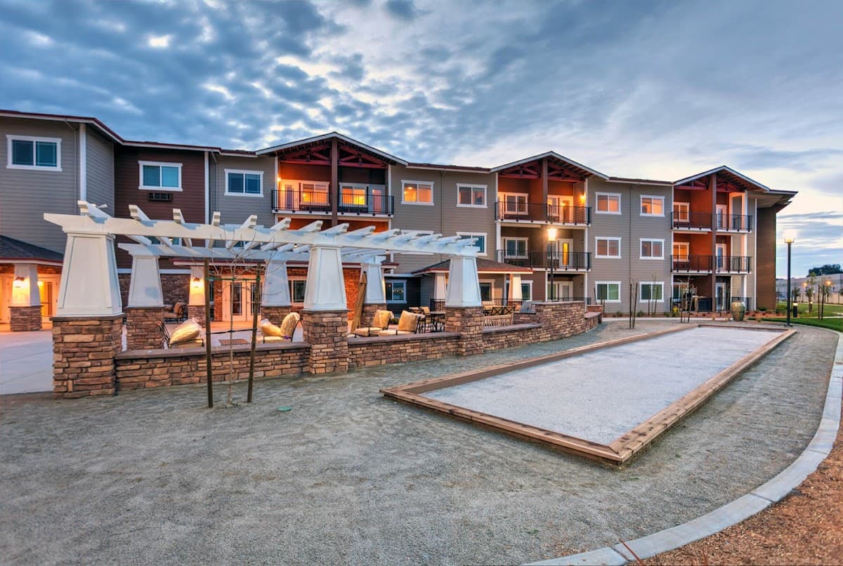 The Lodge at Morgan Hill Apartments