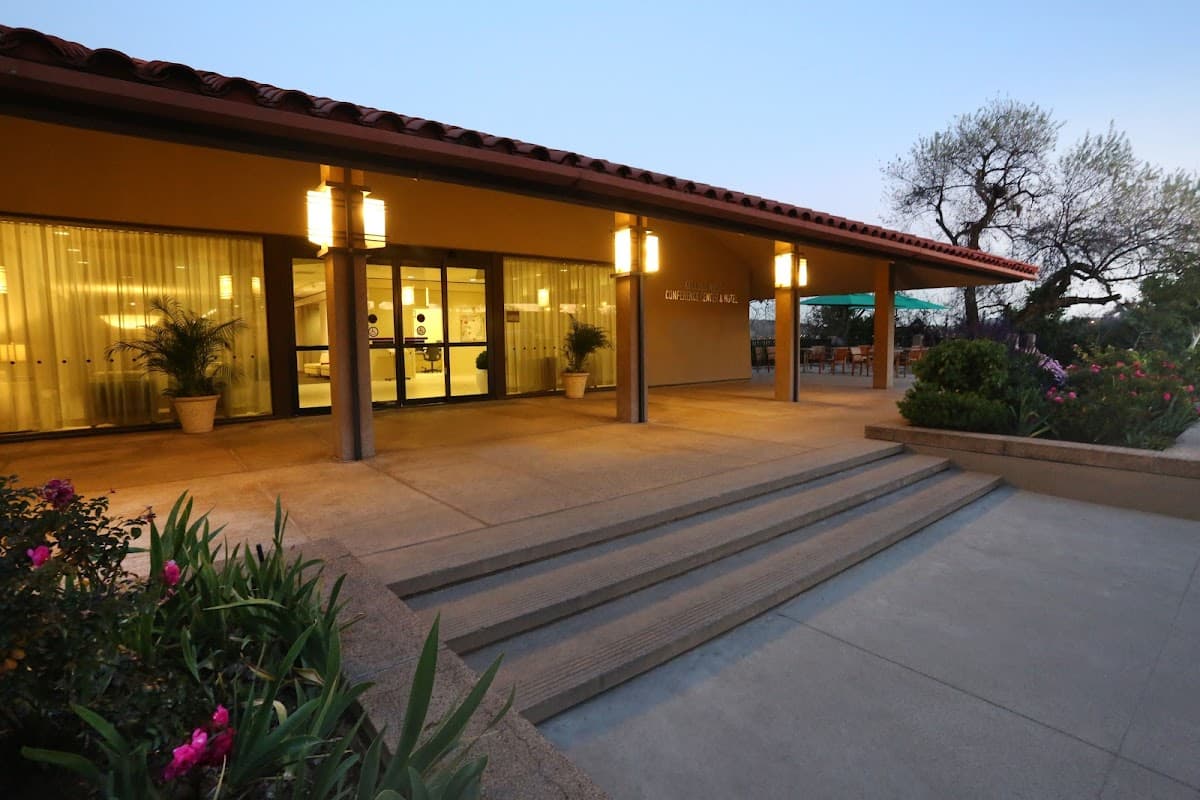 Kellogg West Conference Center and Hotel