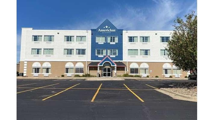 AmericInn by Wyndham Cedar Rapids North