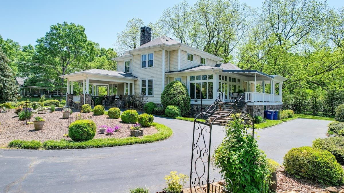 The Inn at Mount Pleasant Bed & Breakfast