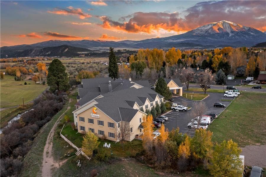 Comfort Inn & Suites Carbondale on the Roaring Fork