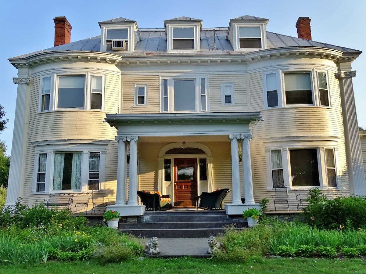 Hillholm Estate (former Inn on Winter's Hill)
