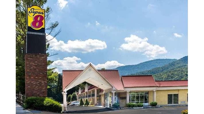 Super 8 by Wyndham Caryville TN