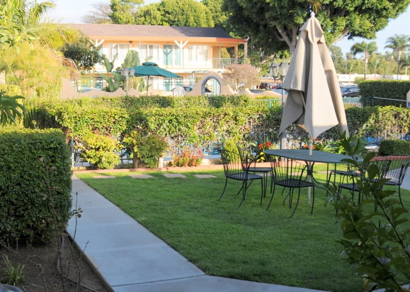 Oasis Inn & Suites - Santa Barbara