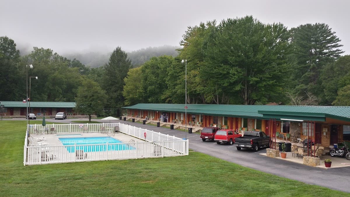 Two Rivers Lodge and Cabins