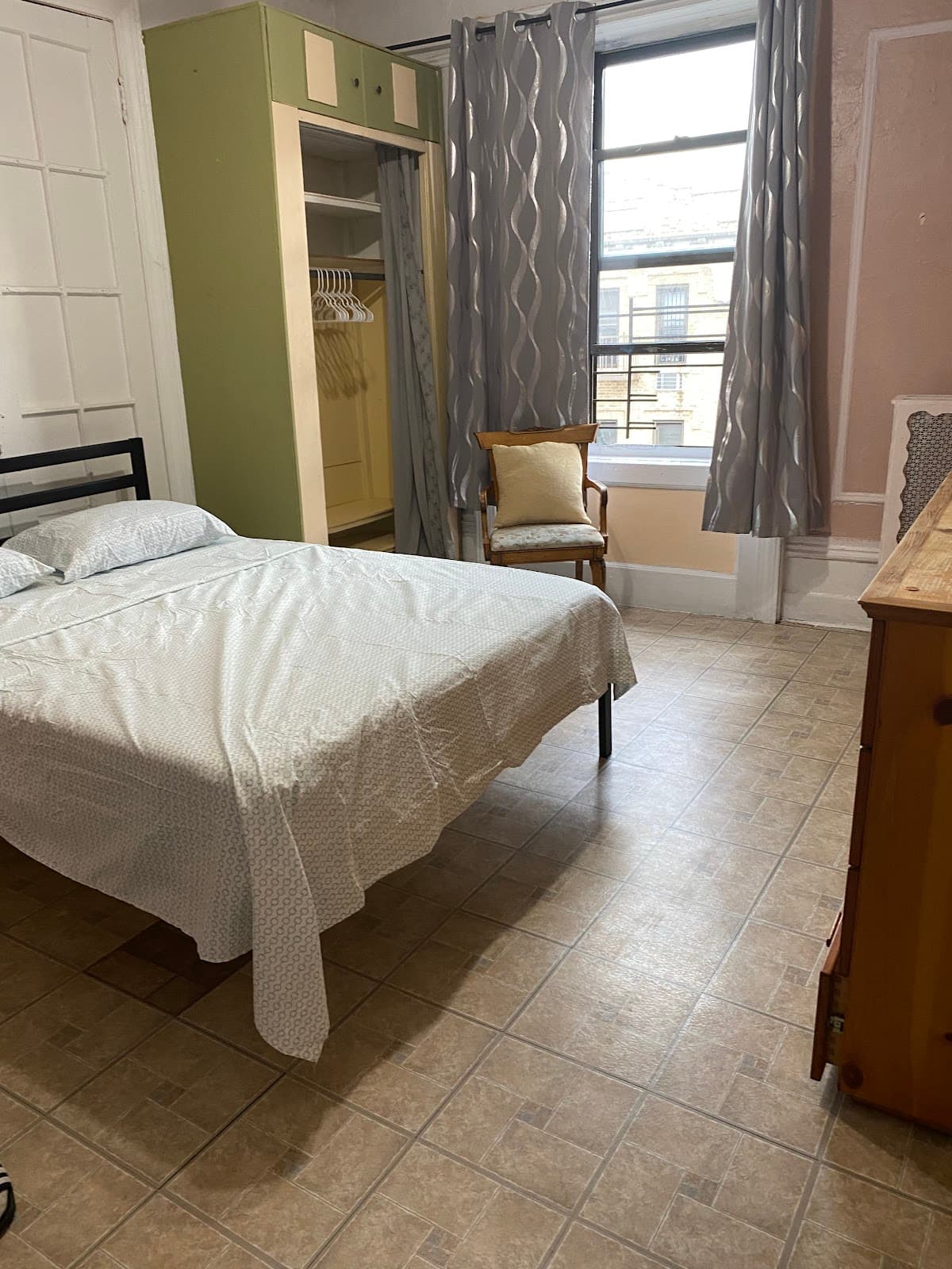 NYC Rooms 4 Rent