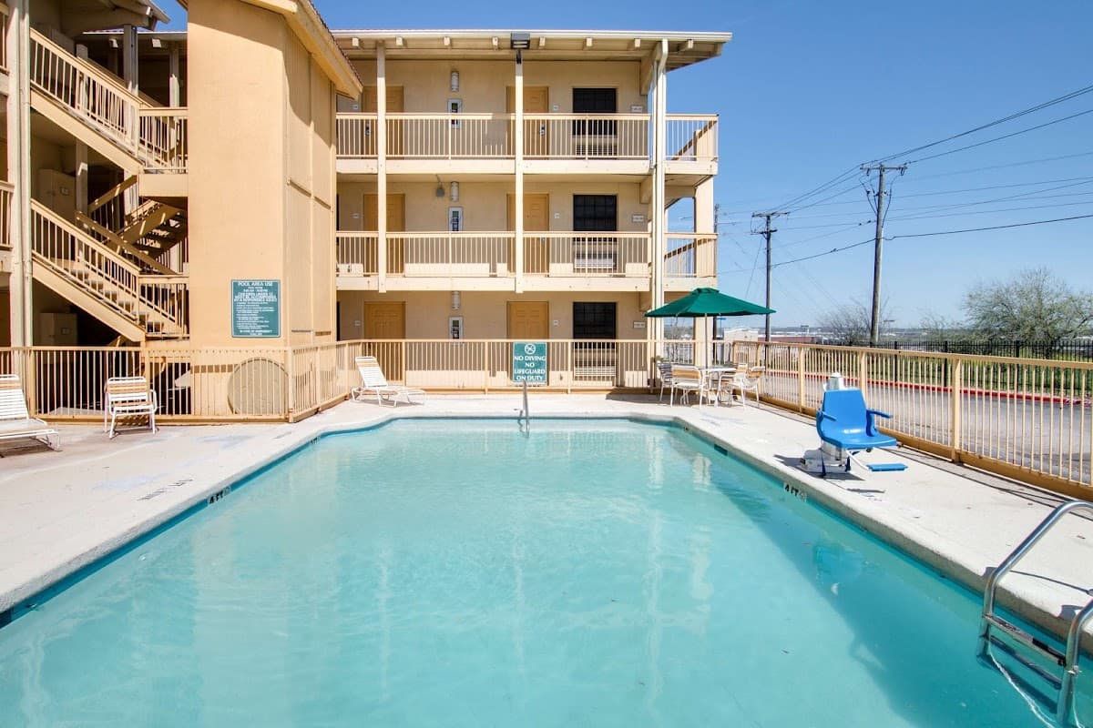 Studio 6 Fort Worth, TX - West Medical Center