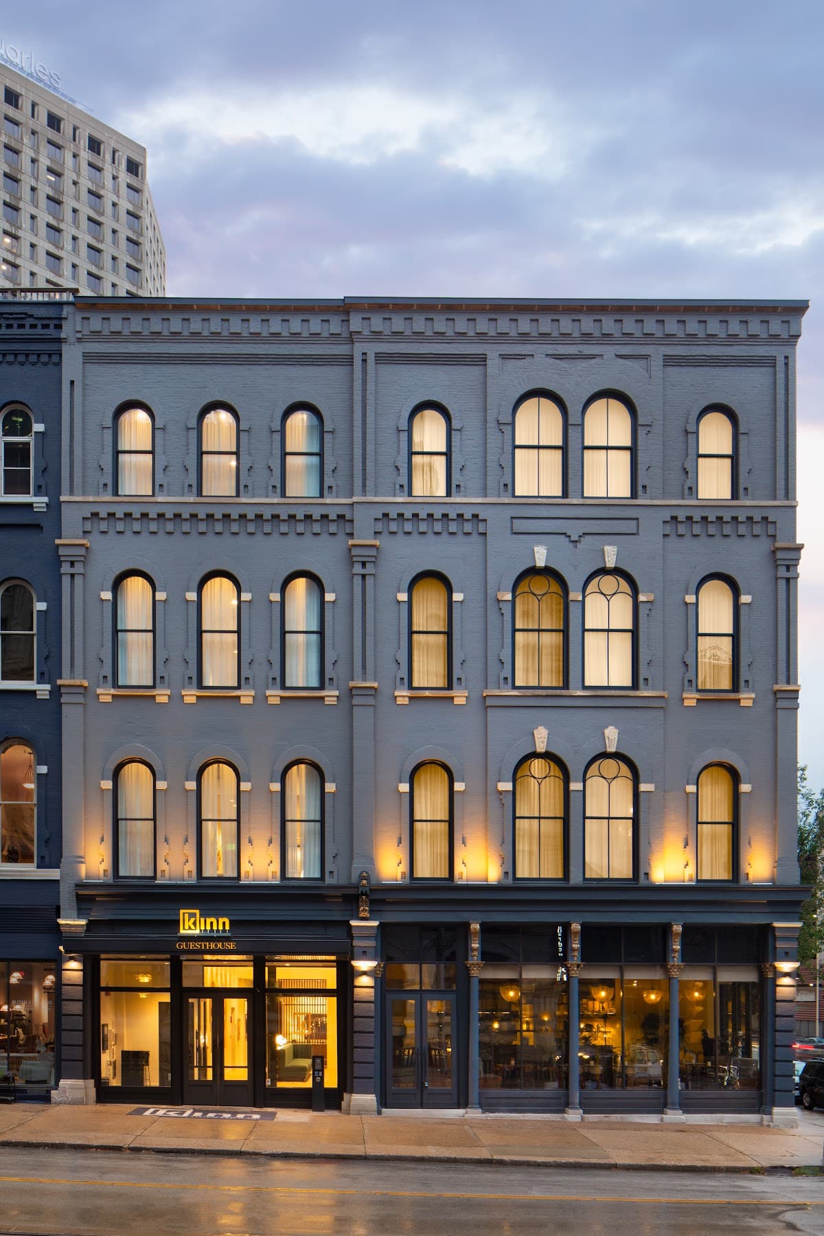 Kinn Guesthouse Downtown Milwaukee