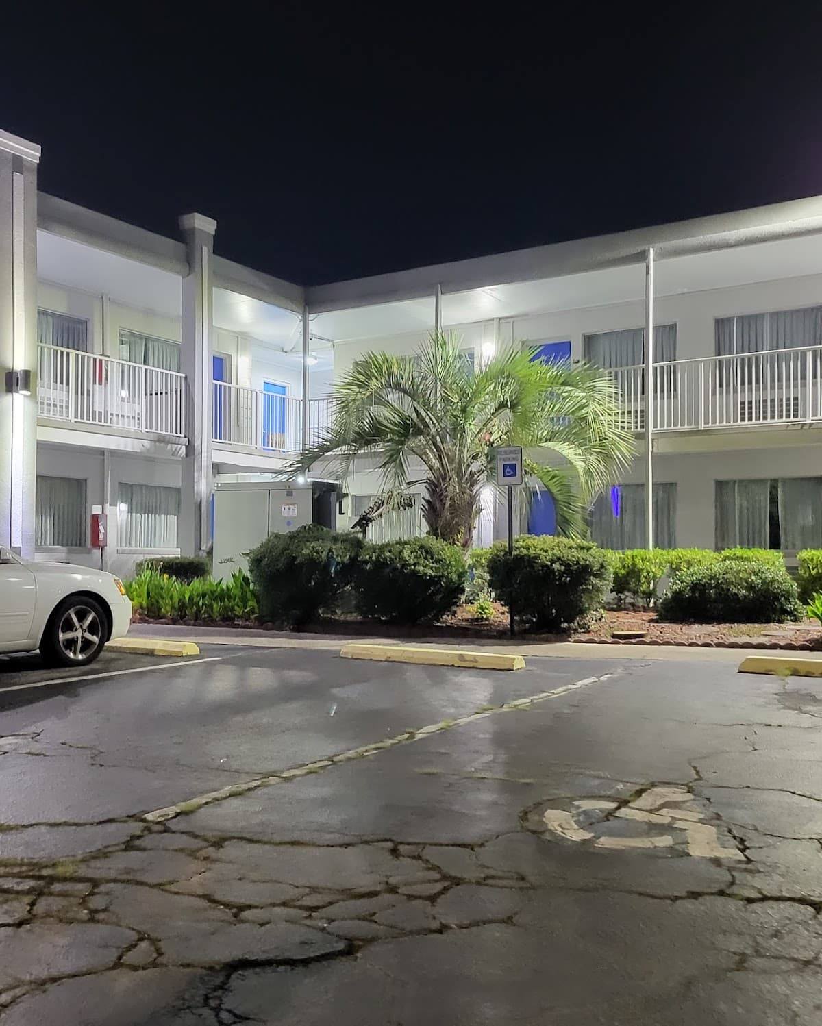 Sunset Inn