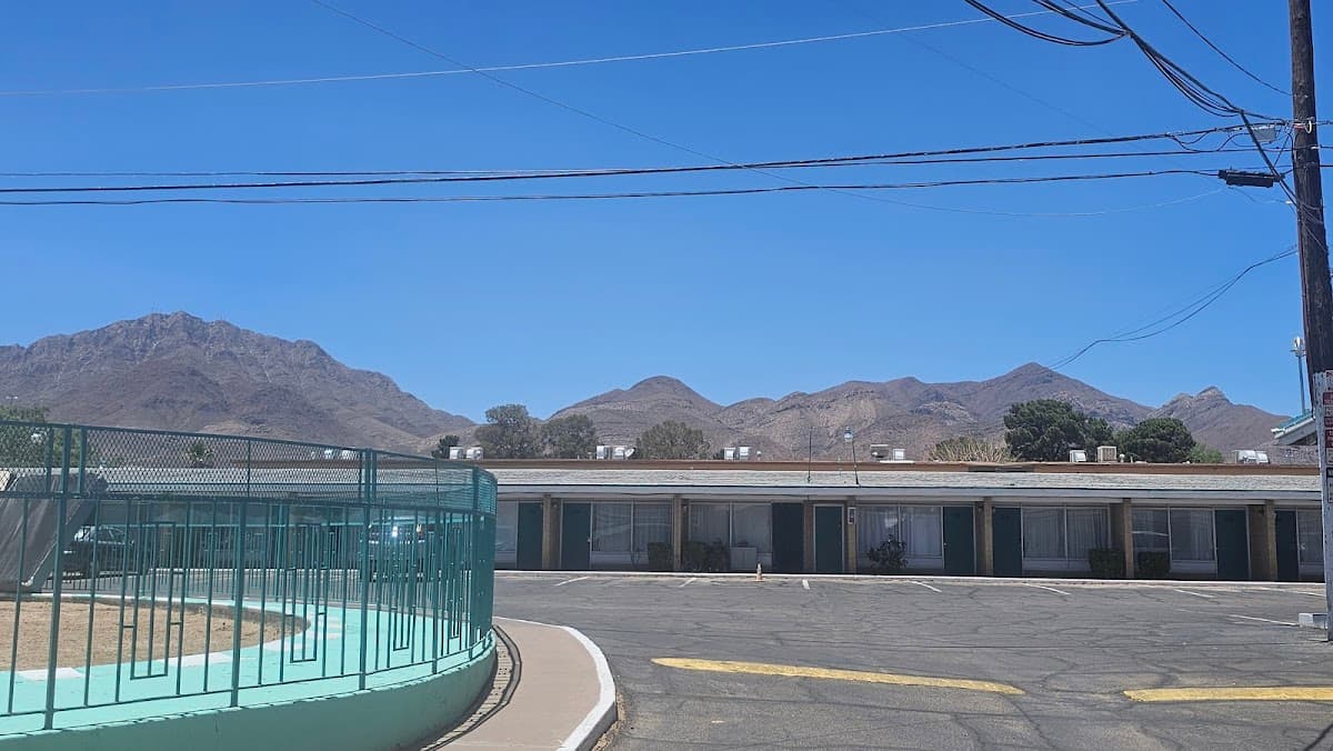 Beverly Crest Motor Inn