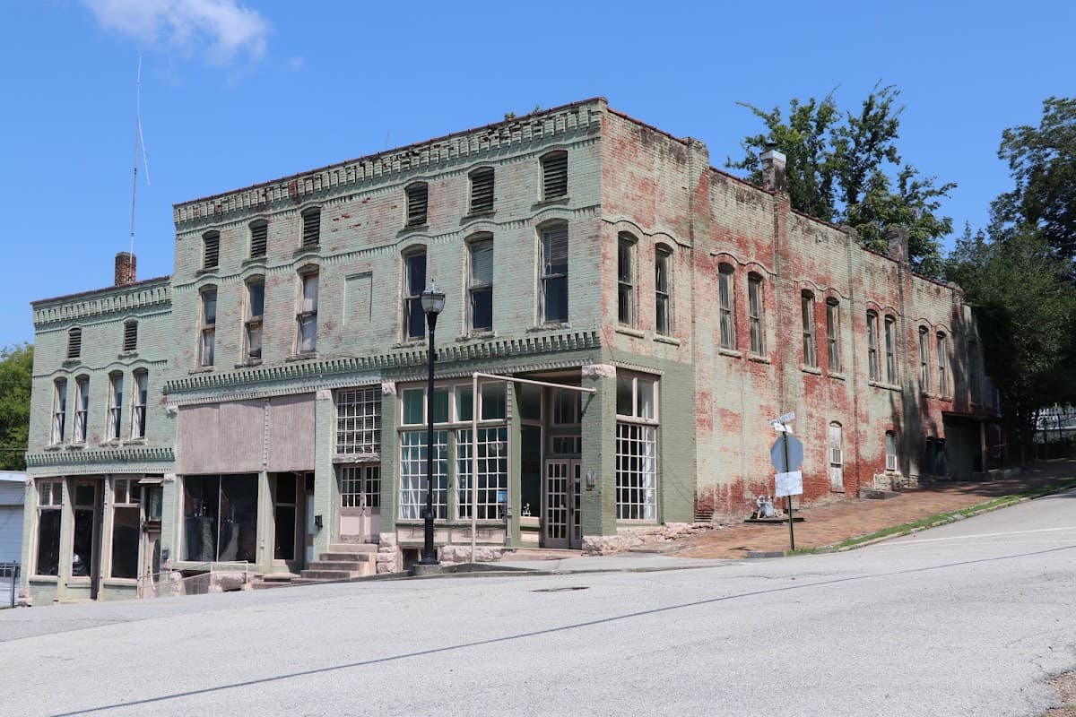 Walden Hotel & Humidor