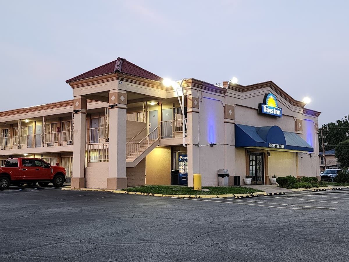 Days Inn by Wyndham Greensboro Airport