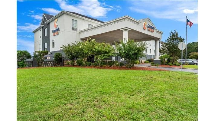 Comfort Suites near Camp Lejeune