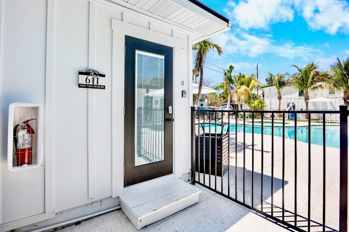 The Pelican Post at Anna Maria Island Inn