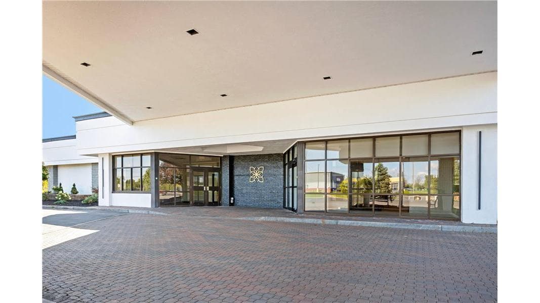 The Lux Hotel & Conference Center, an Ascend Collection Hotel